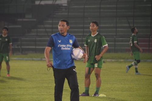 psms_gelar_sesi_latihan_malam_hari_di_stadion_teladan