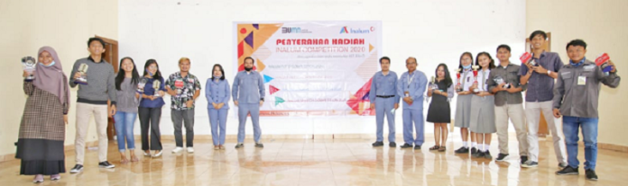 pt_inalum_serahkan_hadiah_para_juara_lomba_virtual
