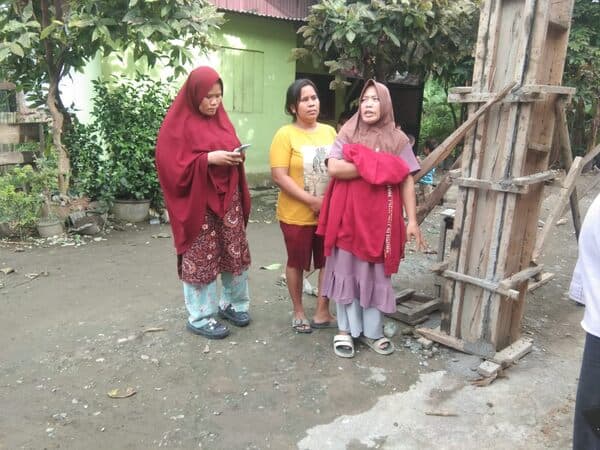 pt_kim_diprotes_warga_karena_tembok_jalan_sebelum_putusan_pengadilan
