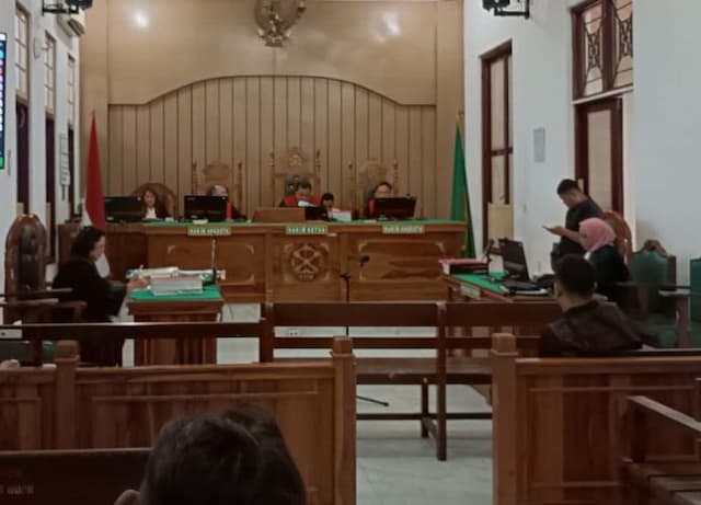 pt_medan_anulir_vonis_penjara_seumur_hidup_kurir_1_kg_sabu
