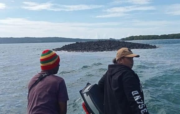 pulau_baru_muncul_usai_gempa_hebat_di_tanimbar_maluku
