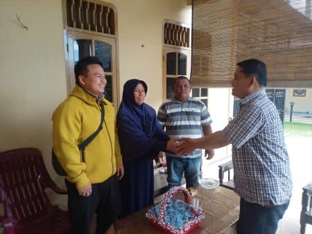pwi_sumut_serahkan_tali_asih_pada_keluarga_almarhum_h_alamsyah_siregar_dan_togang_sitorus
