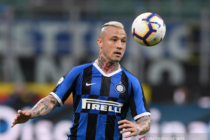 radja_nainggolan_rindu_sentuhan_tangan_antonio_conte