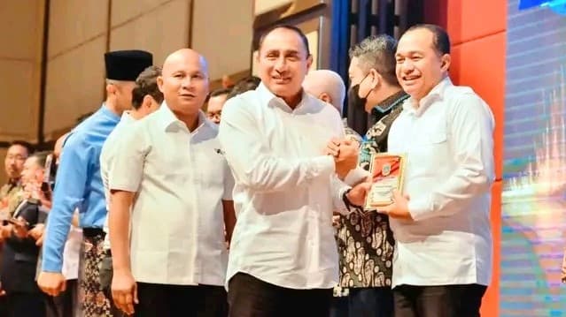 raih_wtp_5_kali_pemkab_batu_bara_terima_penghargaan_dari_pemprovsu