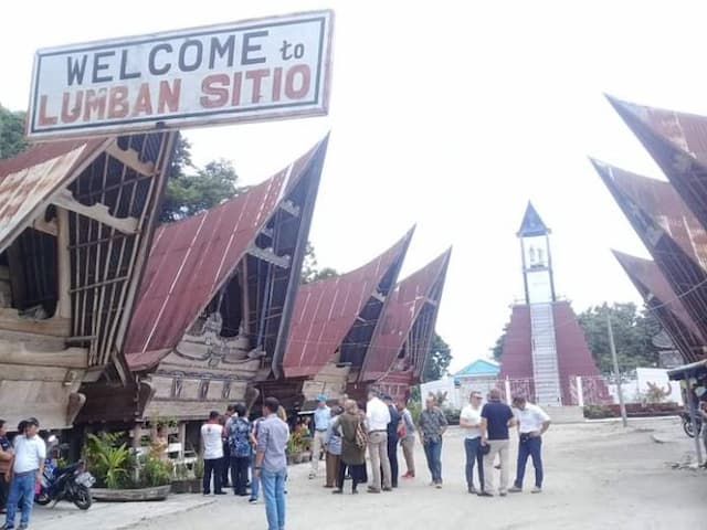 raja_belanda_akan_kunjungi_samosir_dubes_survei_objek_wisata_lumban_sitio
