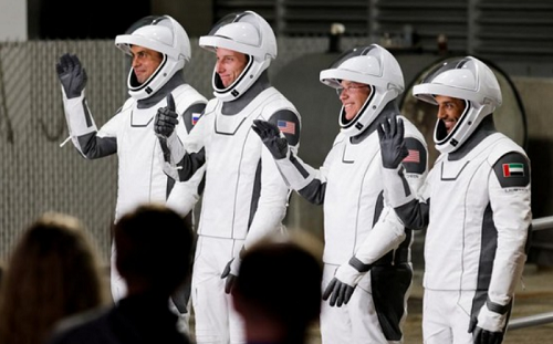 ramadhan_astronaut_muslim_tetap_puasa_di_luar_angkasa