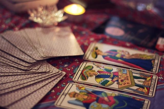 ramalan_tarot_berdasarkan_kartu_pilihan_sendiri_20_juni_26_juni