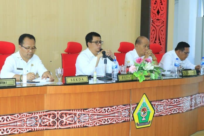 rapat_kerja_awal_tahun_wabup_samosir_minta_proses_lelang_dipercepat