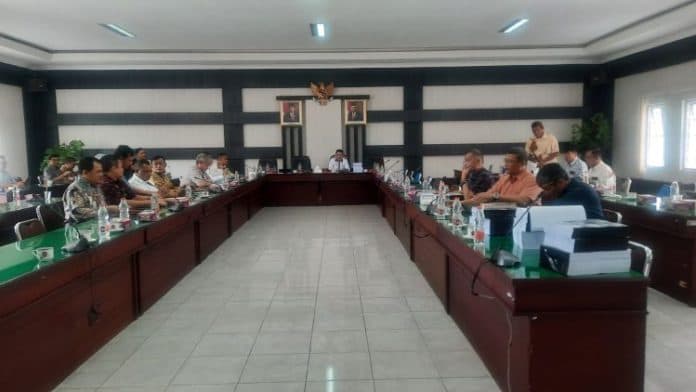 rapat_lhp_bpk_di_dprd_simalungun_ditunda_besok