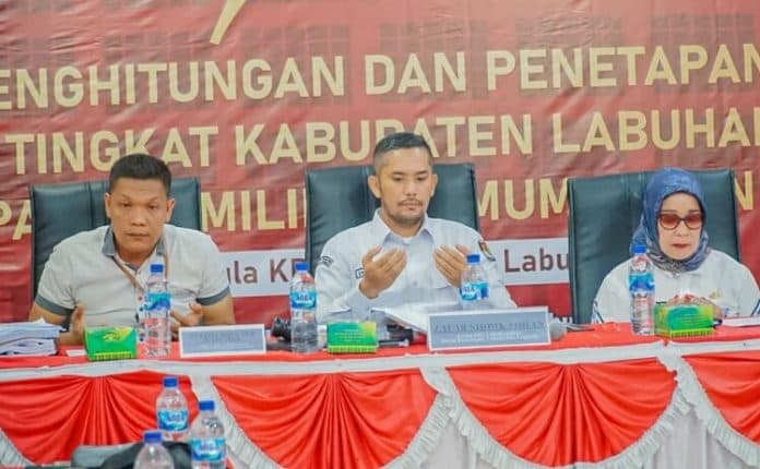 rapat_rekapitulasi_kpu_ini_harapan_plt_bupati_labuhanbatu