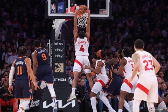 raptors_curi_kemenangan_di_markas_new_york_knicks
