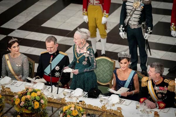 ratu_denmark_umumkan_turun_tahta_di_malam_pergantian_tahun