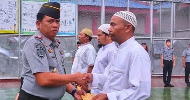 ratusan_napi_rutan_kabanjahe_terima_remisi_idul_fitri_dua_langsung_bebas