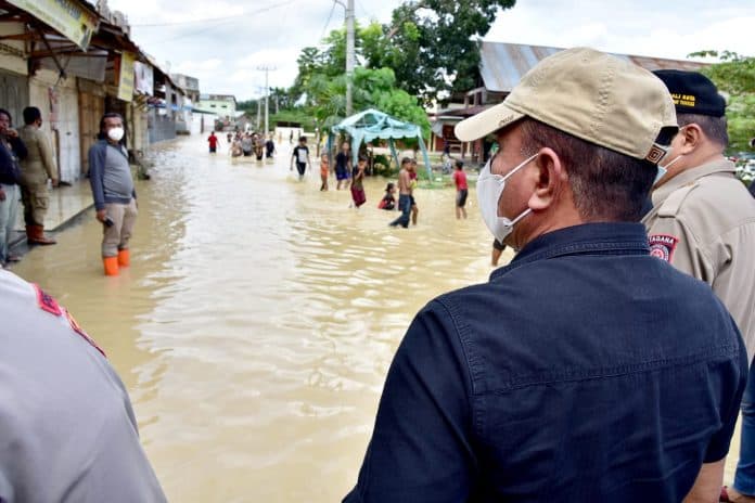 rawan_penyakit_pasca_banjir_dinkes_sumut_koordinasi_dengan_pemko_tebing_tinggi