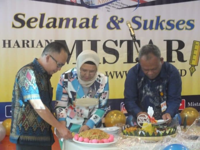 rayakan_hut_ke_3_harian_mistar_diharapkan_mampu_mengedukasi_dan_menjadi_favorit_masyarakat