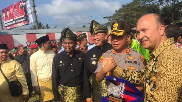 regal_springs_indonesia_dapat_penghargaan_lingkungan