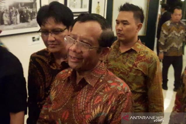 rektor_uin_sumut_dan_tuan_guru_batak_temui_mahfud_bahas_soal_deradikalisasi