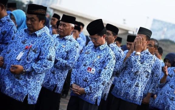 rencana_pemerintah_jabatan_asn_bakal_diisi_tni_polri_mike_modus_belaka