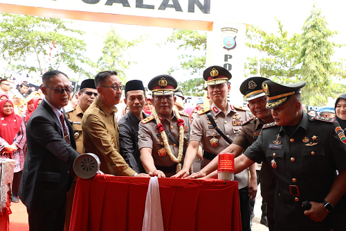 resmi_beroperasi_polres_labusel_diharapkan_beri_rasa_aman_bagi_warga