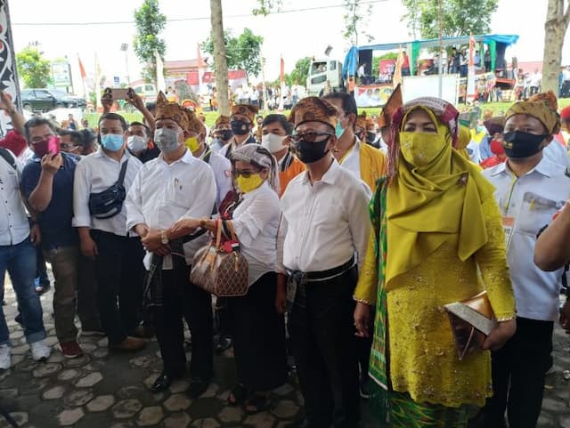 rhs_zw_berjanji_filosofi_habonaron_do_bona_jadi_mata_pelajaran_budi_pekerti_di_simalungun