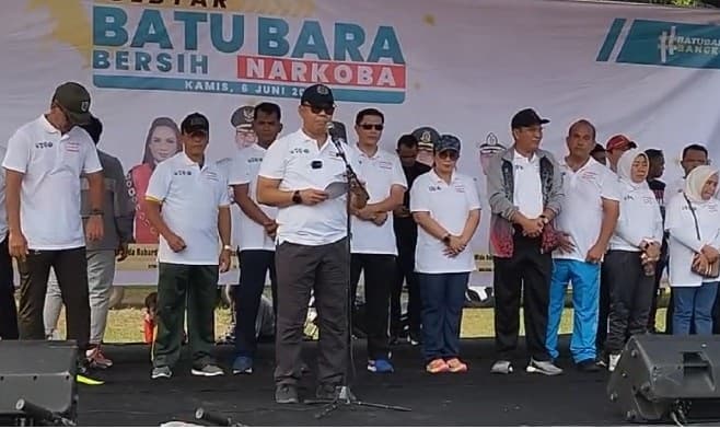 ribuan_warga_deklarasi_batu_bara_bersih_narkoba