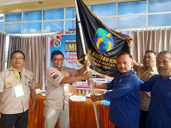 ridwan_siahaan_kembali_pimpin_pd_iwo_tebingtinggi_periode_2024_2029