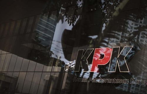 riuh_paket_parsel_kpk_dari_pemkab_demak_kpk_sudah_dikembalikan