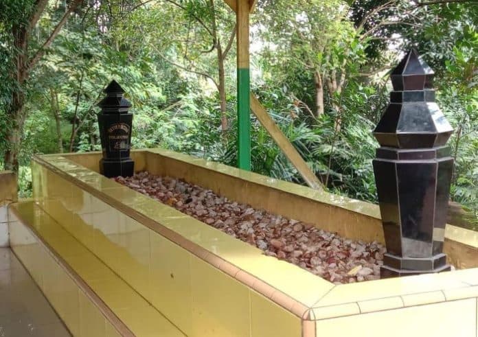 riwayat_makam_keramat_kuda_dan_panglima_denai_di_deli_serdang