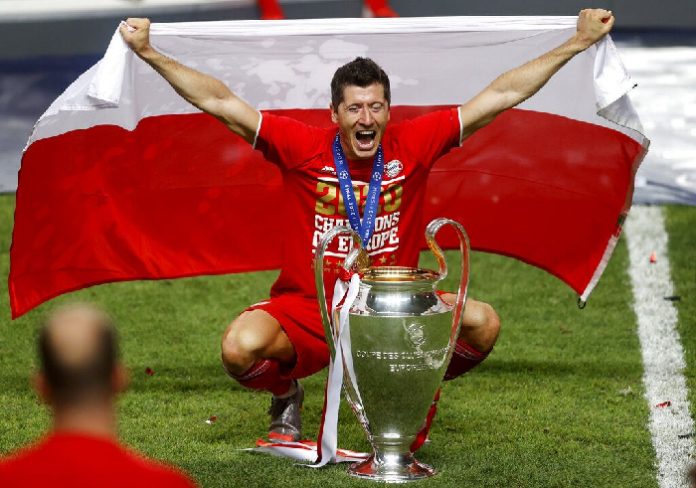 robert_lewandowski_dinobatkan_pemain_terbaik_fifa_2020