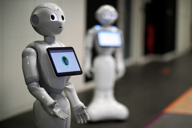 robocop_covid_robot_yang_mengingatkan_anda_memakai_masker