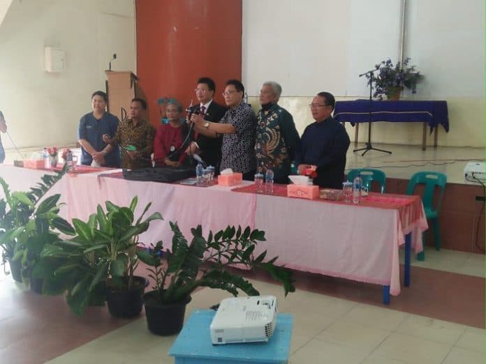 rsu_hkbp_balige_terima_bantuan_colonoscopy_dari_dr_abiran_nababan