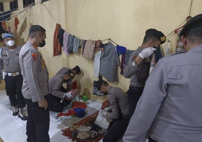 rtp_polrestabes_medan_dirazia_petugas_temukan_tali_dan_korek_api