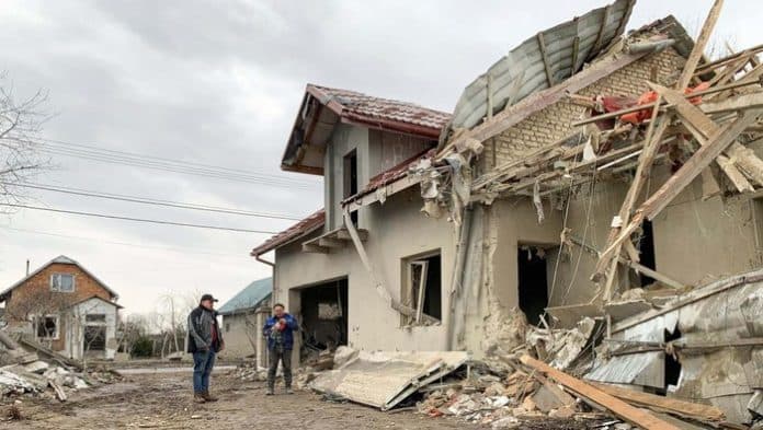 rudal_rusia_hantam_apartemen_di_ukraina_3_warga_sipil_tewas