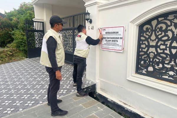 rumah_milik_eks_bupati_labuhanbatu_yang_disita_kpk_bernuansa_mewah