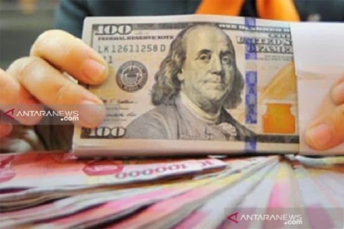 rupiah_awal_pekan_menguat_pasca_pelantikan_presiden