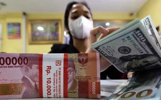 rupiah_melemah_ke_rp15930_per_dolar_as_dipicu_sentimen_global