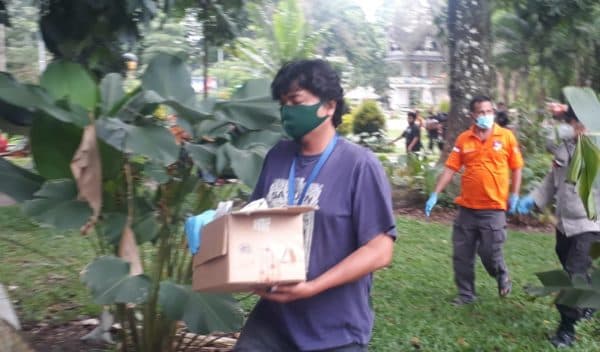 sadis_hasil_autopsi_leher_mayat_bayi_yang_dibuang_di_taman_bunga_siantar_patah_simak_ini