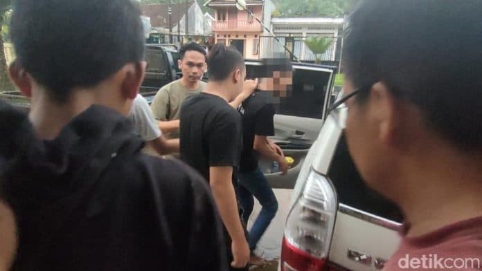 sadis_siswi_smk_tewas_ditembak_mantan_pacar