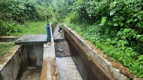 saluran_irigasi_rusak_di_nagori_sigodang_barat_simalungun_aktivitas_pertanian_berhenti
