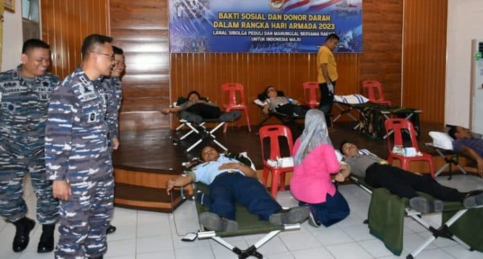 sambut_hari_armada_2023_lanal_sibolga_gelar_baksos_dan_donor_darah
