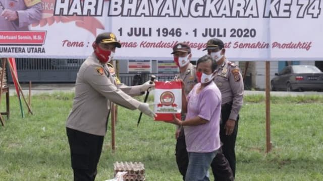 sambut_hari_bhayangkara_ke_74_polres_simalungun_gelar_bakti_sosial