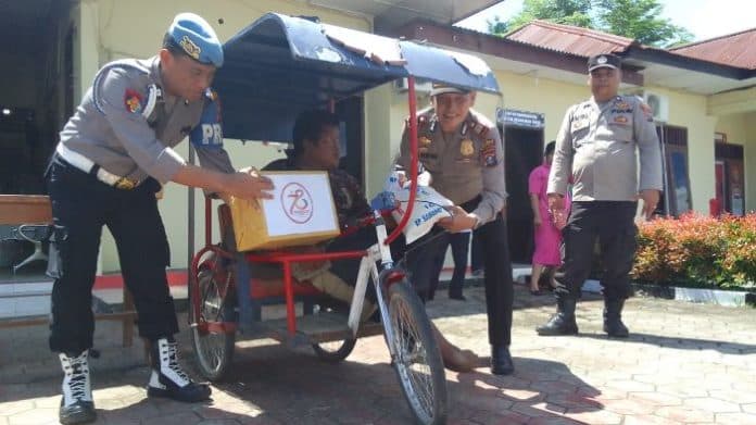 sambut_hari_bhayangkara_ke_78_polres_langkat_salurkan_70_paket_bansos