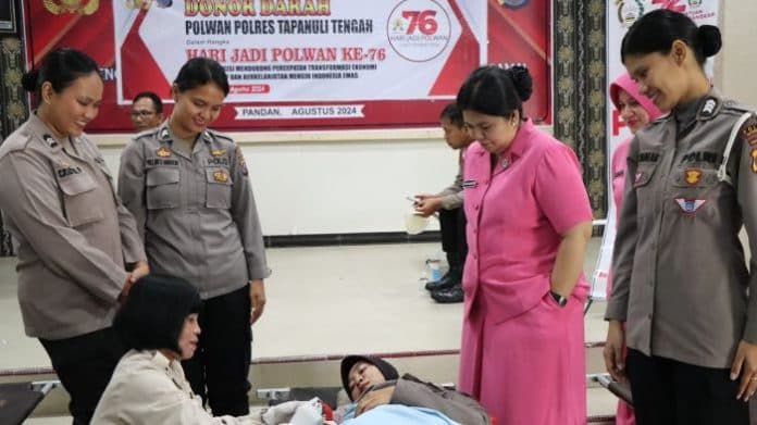 sambut_hari_jadi_ke_76_polwan_polres_tapteng_kumpulkan_20_kantong_darah