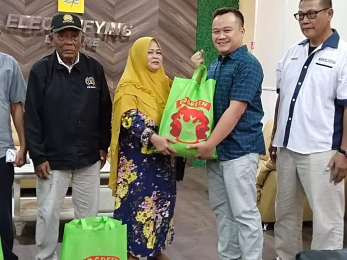 sambut_hpn_2023_pln_up3_pematang_siantar_dan_pers_media_santuni_wartawan_senior