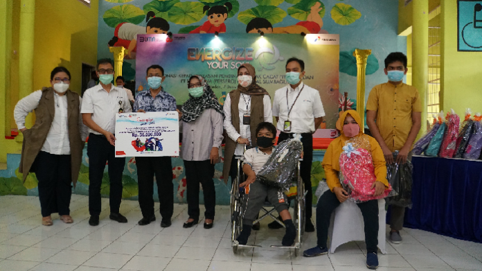 sambut_hut_ke_63_pertamina_bantu_anak_disabilitas