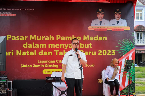 sambut_natal_dan_tahun_baru_pemko_medan_buka_pasar_murah