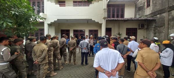 sambut_pon_ke_xxi_aceh_sumut_bangunan_di_8_jalan_prioritas_medan_ditertibkan