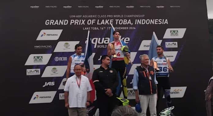 samuel_johansson_juara_ajang_ronabout_gp_slalom_parallel_world_championsip