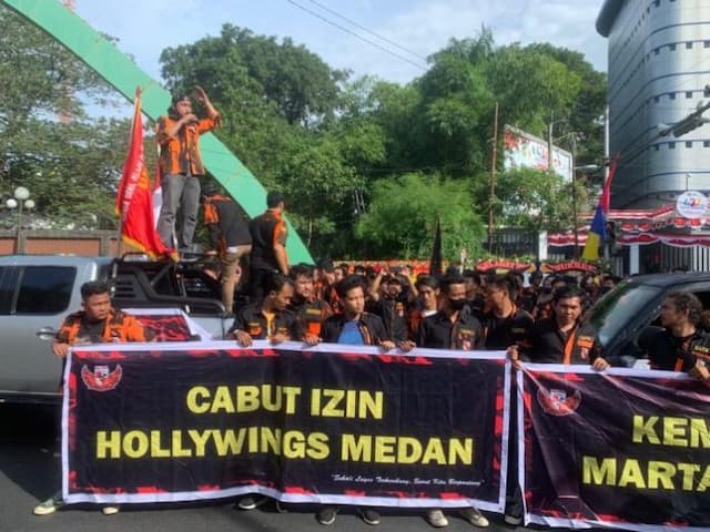 sapma_pp_sumut_kembali_geruduk_balai_kota_medan_soal_kasus_holywings