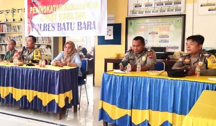 sat_binmas_polres_batu_bara_ajak_kuatkan_sat_kamling
